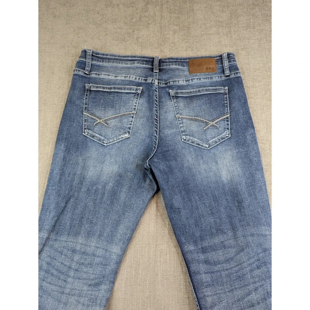 BKE Jeans Mens 38x32 (36x31) Blue Jake Straight Medium Wash Whiskered Denim Pant